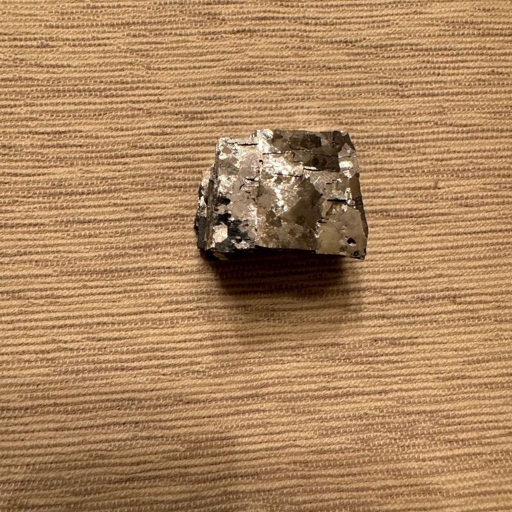 Iron - Picture 2 of 4